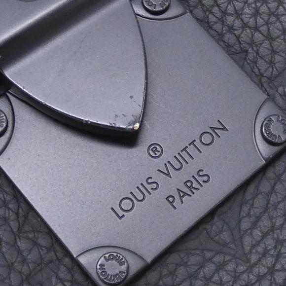 Louis Vuitton Taurillon Monogram S-Lock Vertical Wearable Wallet M81524 Shoul... - Picture 5 of 8
